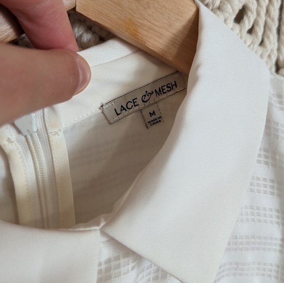 Lace & Mesh White Peter Pan Collar Dress - Picture 2 of 6